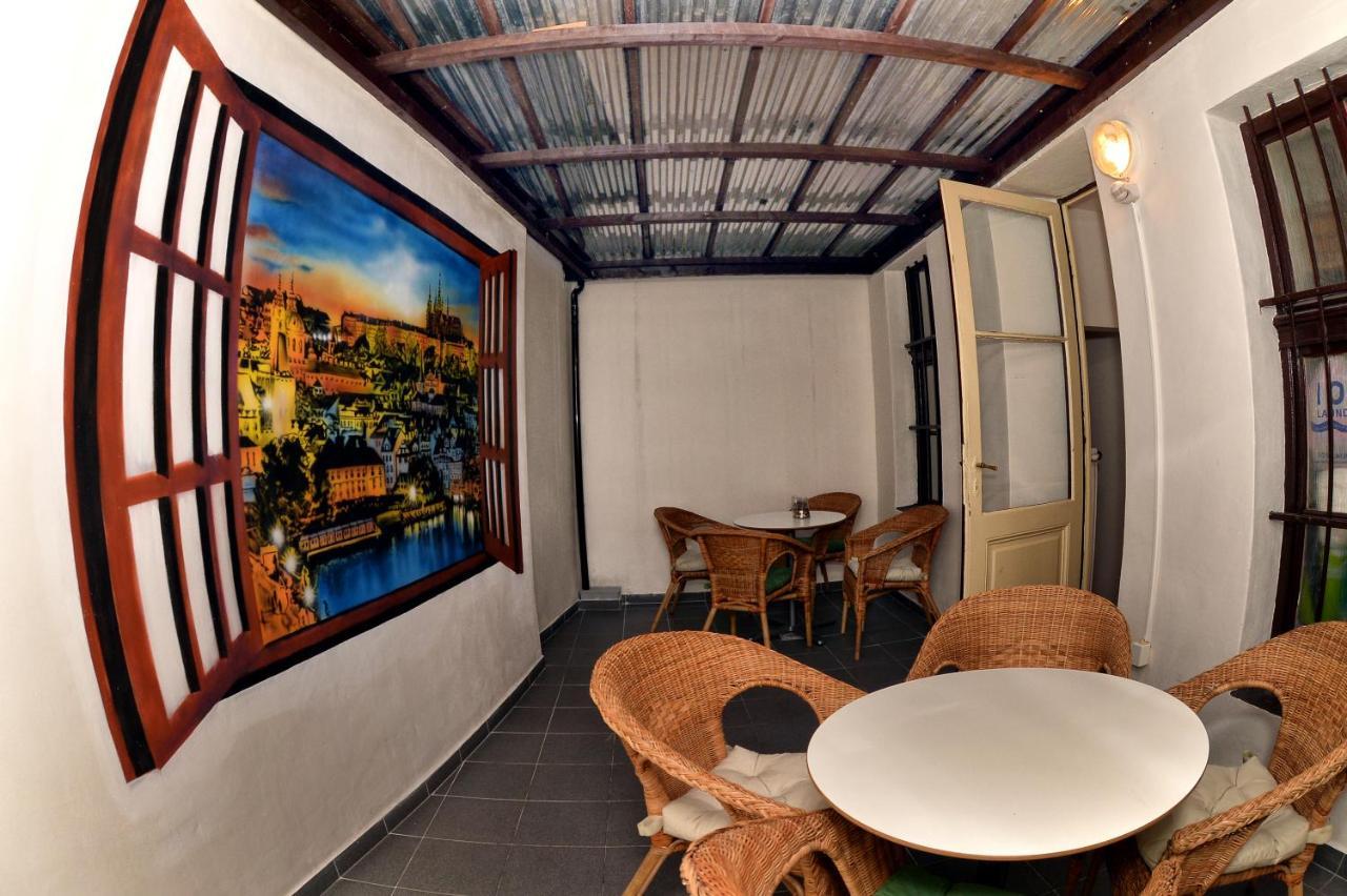 Onefam Home Prága Kültér fotó